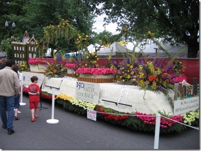 IMG_6277 150 Years of Educating Women Grand Floral Parade Float in Portland, Oregon on June 7, 2009