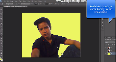 ubah background menjadi warna kuning