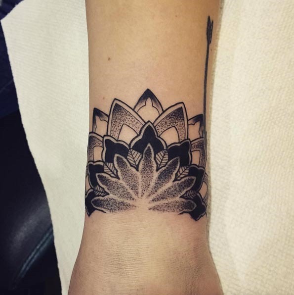 Esta mandala pulseira