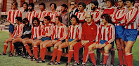 REAL SPORTING DE GIJÓN - Gijón, Asturias, España - Temporada 1980-81 - Plantilla del SPORTING DE GIJON, que quedó en esta temporada 7º en la Liga de 1ª División y fue finalista de la Copa del Rey. Vicente Miera era el entrenador