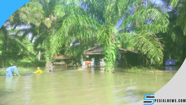 Intensitas Hujan Tinggi Pemukiman Kampung Baru Aceh Singkil Terendam Banjir