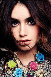 Gallery Foto Lily Collins