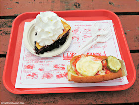 The Lobster Shack en Two Lights: Lobster Roll & Tarta de Arándanos de Maine