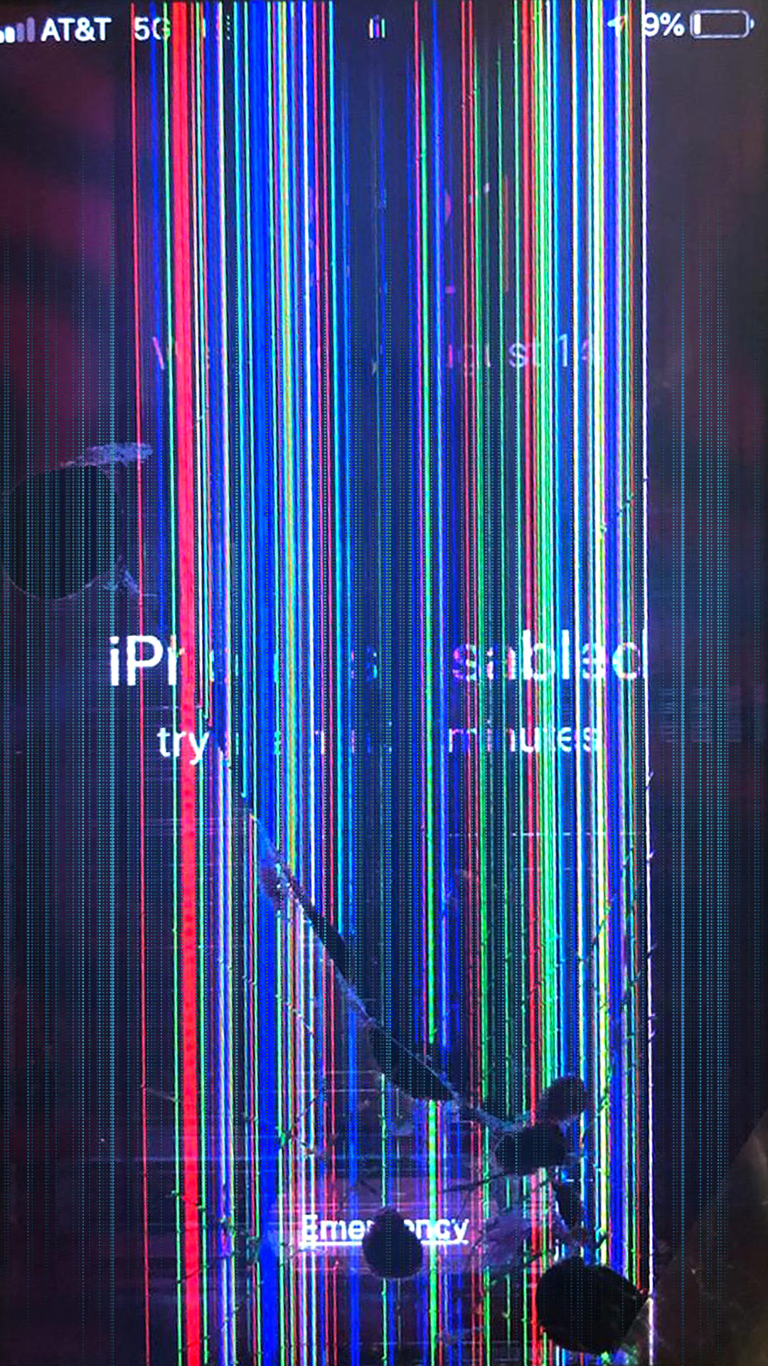 iPhone Broken Screen Wallpaper