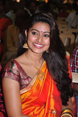 Actress Sneha latest saree stills