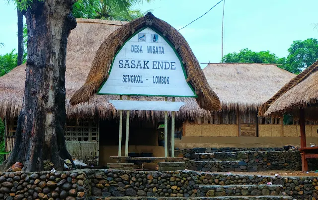 Desa Wisata Sasak Ende
