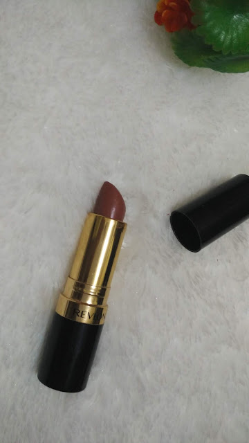       Super Lustrous Revlon Lipstick