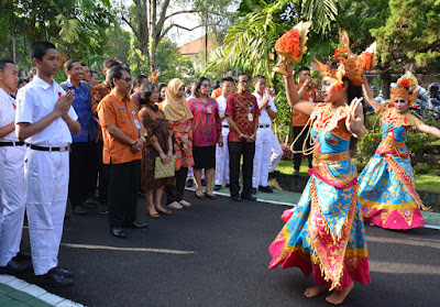 SMKN 5 Denpasar Dinilai Tim LSS Pusat