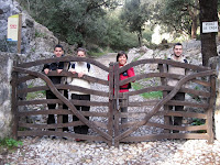 Barrera de fusta on comença l'excursió