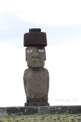 島上少數不是瞎子的Moai