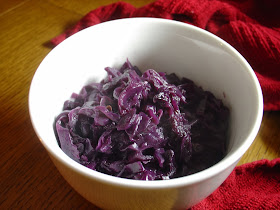 German Stewed Red Cabbage (Rotkohl)