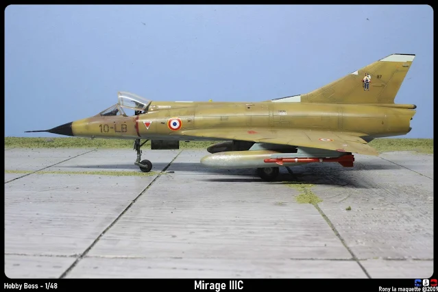 Maquette du Mirage IIIC d'HobbyBoss au 1/48.