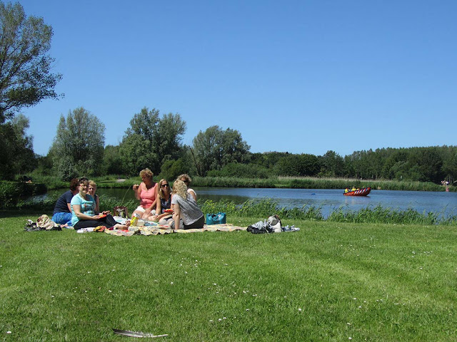 picnic with cousins in 'Vlietland'