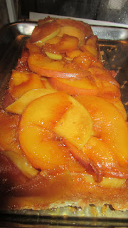 prajitura cu nectarine caramelizate