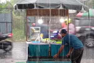 Hari ini Hujan Lebat Disertai Petir Bakal Mengguyur Sebagian Wilayah Riau