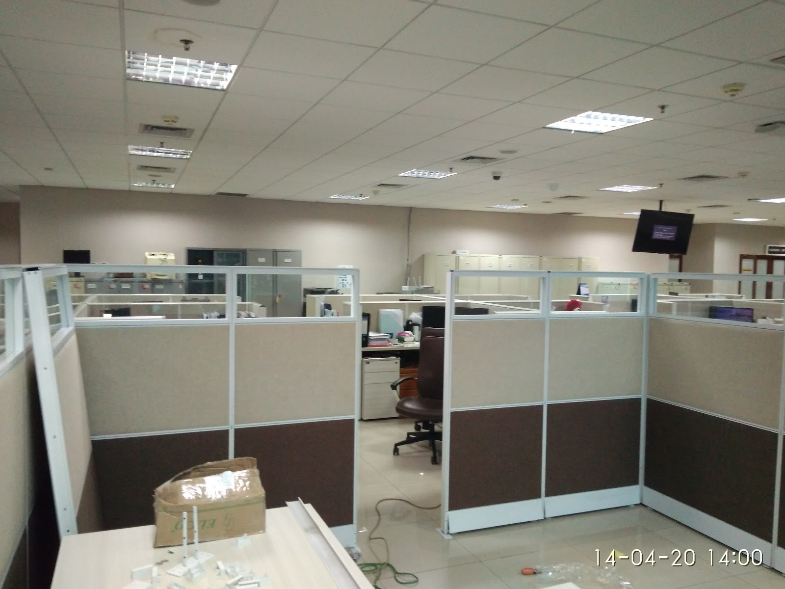  reparasi  alat kantor  Perbaikan dan pasang partisi kantor 