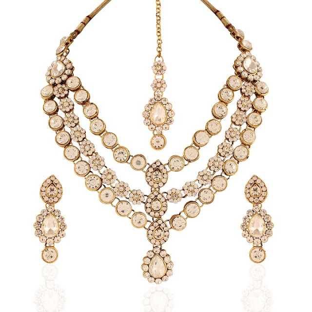 http://www.mirraw.com/store/necklace-sets?utm_source=Team&utm_medium=Seo&utm_campaign=Organic