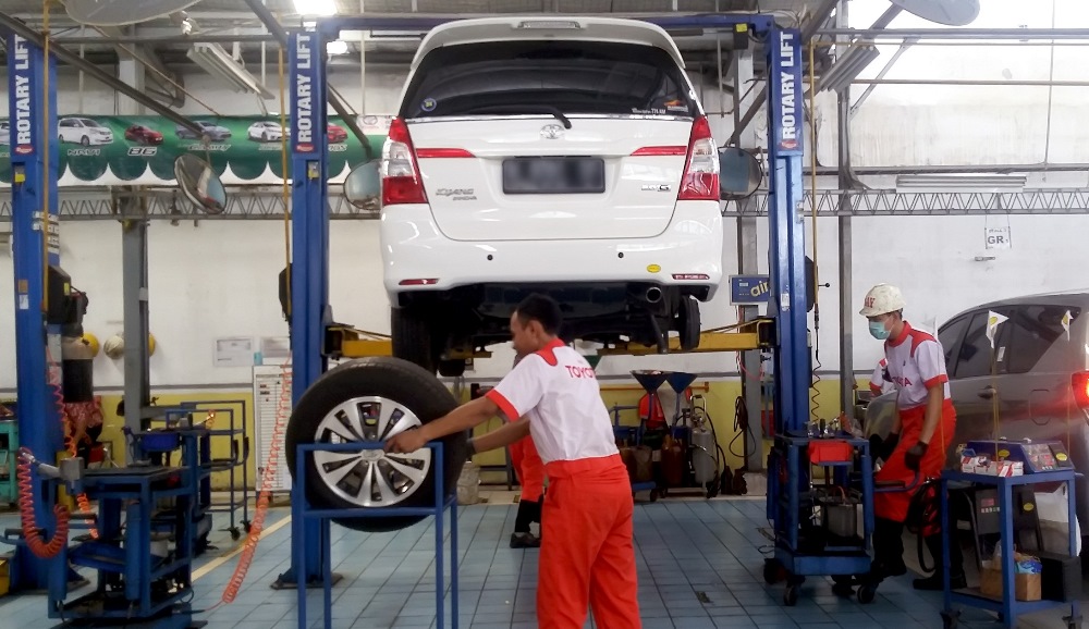 Servis Berkala Mobil Toyota Anda di Nasmoco Gombel Semarang