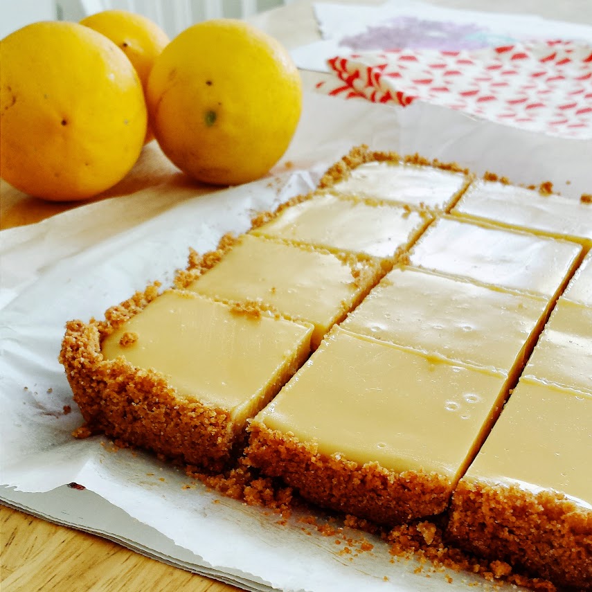 Creamy Lemon Squares via design. bake. run.