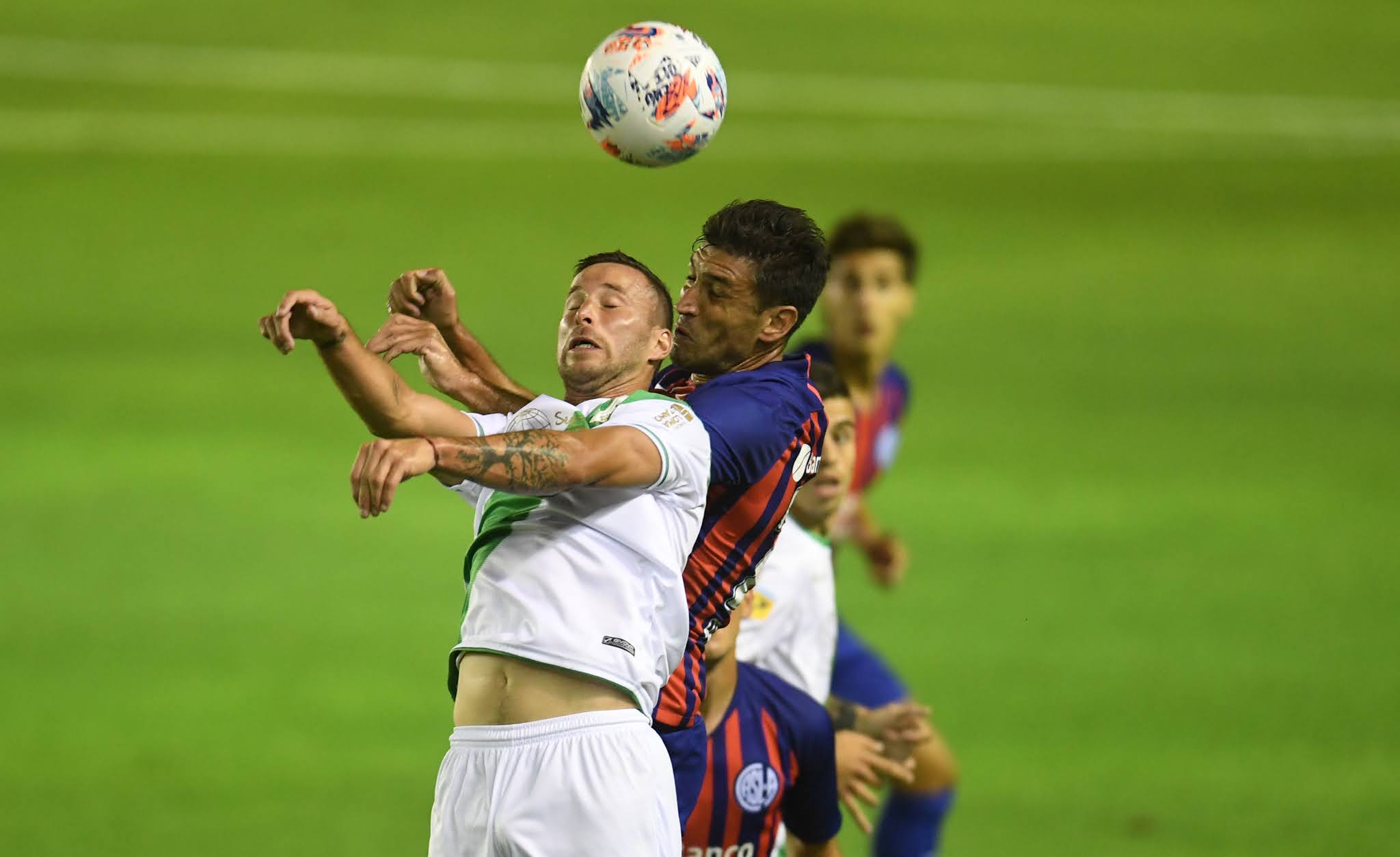 San Lorenzo y Banfield igualaron sin goles por la ineficacia de sus ataques