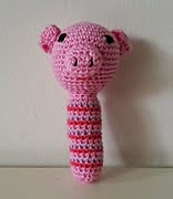 http://www.ravelry.com/patterns/library/dieren-rammelaar---animal-rattle