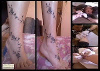 Flor tribal tatuado no pé