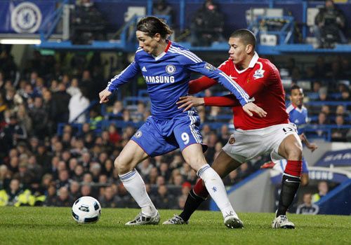 Fernando Torres with Chris Smalling, Chelsea - Manchester United