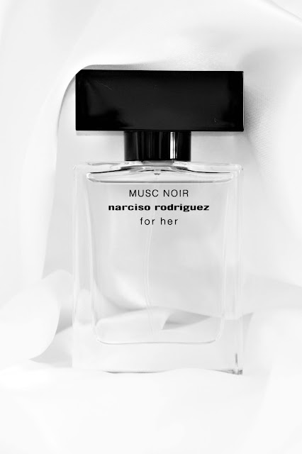 narciso rodriguez musc noir for her avis, narciso rodriguez musc noir for her parfum, narciso rodriguez musc noir for her eau de parfum, parfum narciso rodriguez for her, nouveau parfum narciso rodriguez, parfum féminin, blog parfum, perfumes, perfume blog, parfums, meilleur parfum femme, parfum unisexe, avis parfums