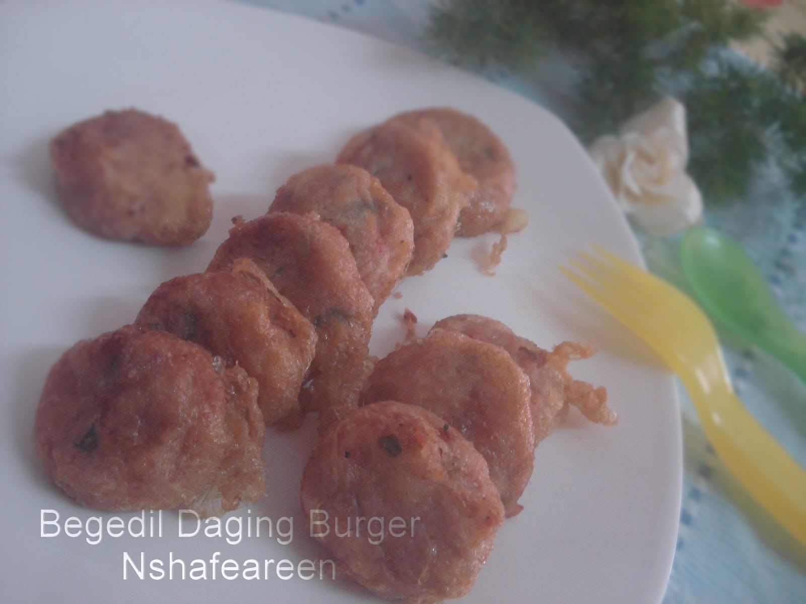 Begedil Daging Burger ~ Nshafeareen®