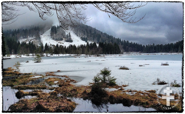 LA BRESSE (88) - Le lac de Lispach gelé et enneigé !