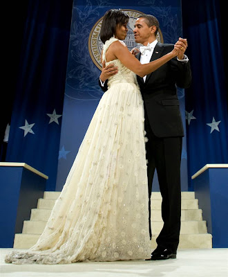 Michelle-Obama's-white-chiffon-gown