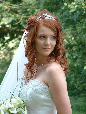 wedding hairstyles for curly hair