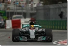 Lewis Hamilton nelle prove libere del gran premio del Canada 2017