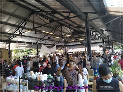 Weekend Market, Hin Bus Depot