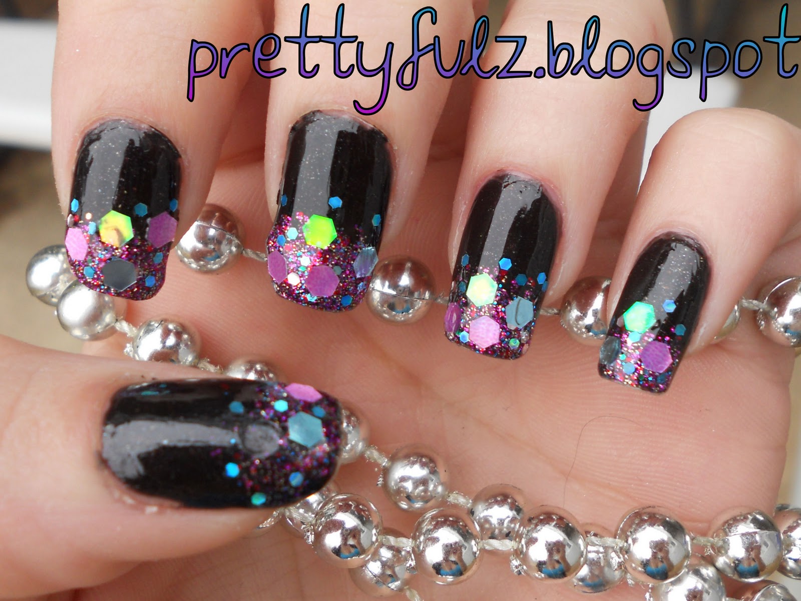 Prettyfulz: CUTE NAIL ART DESIGN Glitter & Shimmer Nail Art Design