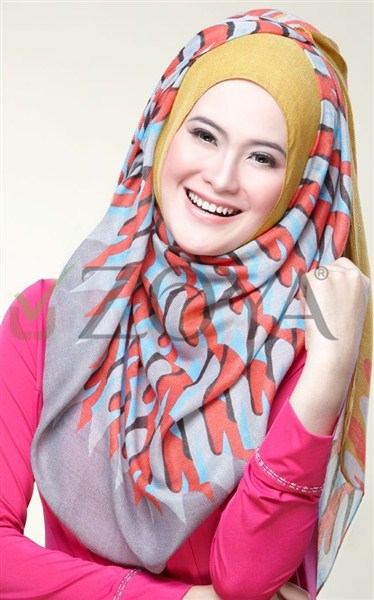  di tahun ini dengan desain yang biasa hingga dengan glamor dimana dapat kalian gunakan dala 72+ Koleksi Model Hijab Terbaru 2018 Trendy Modis