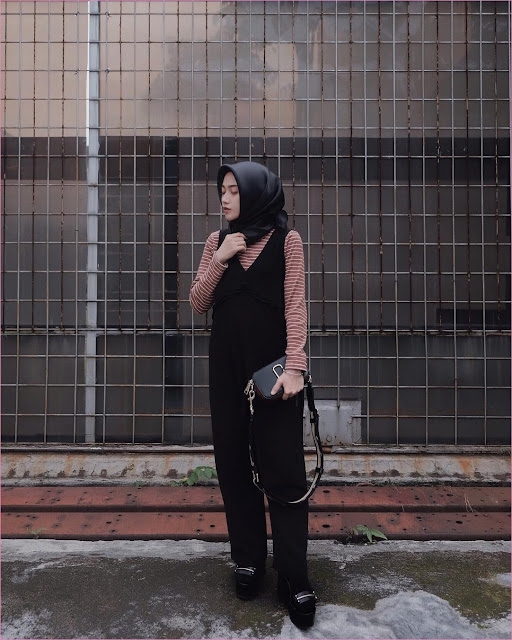  Kumpulan model dan gaya outfit Jumpsuit Berhijab yang sering dikenakan oleh Selebgram di  17 Gaya Outfit Baju Jumpsuit Berhijab Ala Selebgram 2018