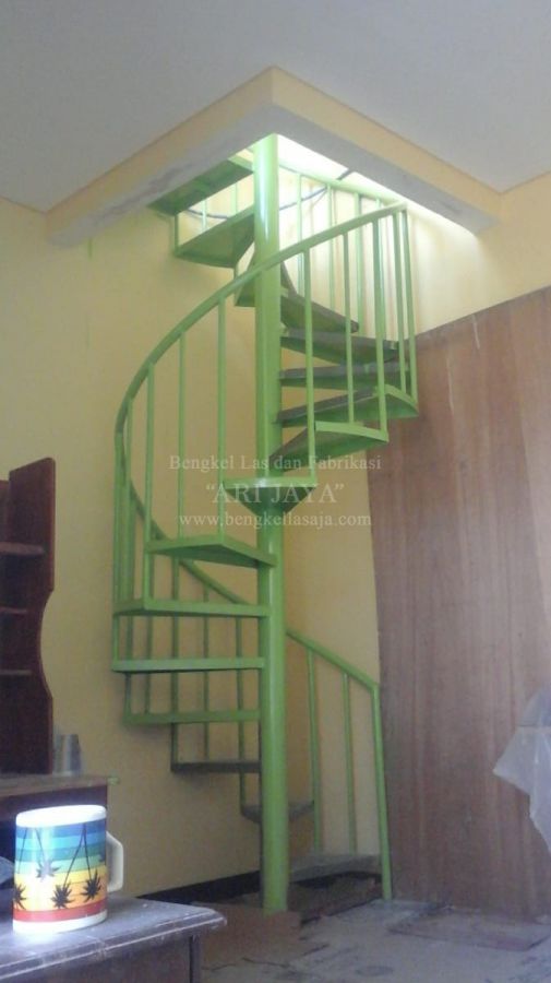 Jual Jasa Pembuatan Tangga Putar Spiral Murah Ari Jaya