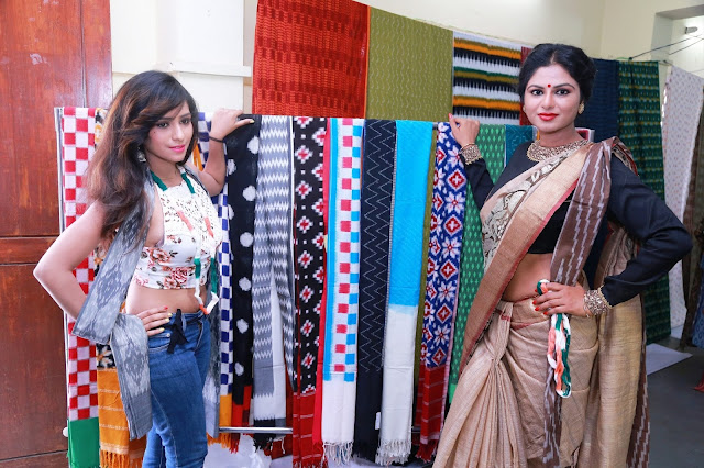 Actress Deekshitha Parvathi Inaugurates Pochampally IKAT art mela @ Secundrabad