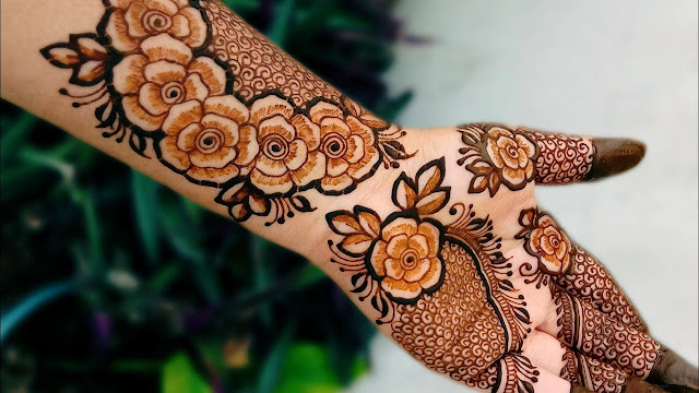 Modern Mehndi Design