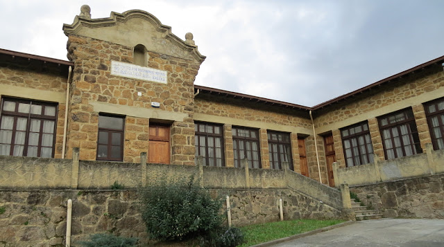 escuelas de Larrazábal