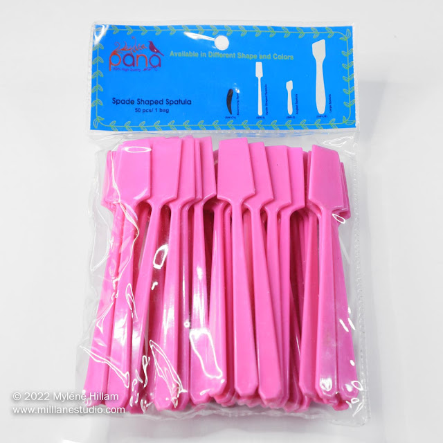 Packet of 5" pink plastic makeup spatulas