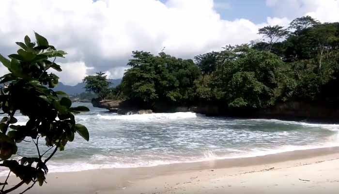 Pantai Terindah di Tulungagung