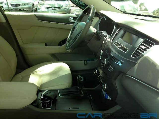 Kia Cadenza 2012 - interior