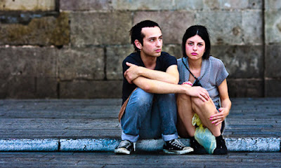 7 Signs Your Relationship Will Not Work Out,sad man woman breakup sitting on pavement