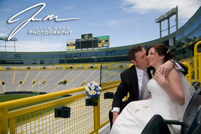 Wedding Photographers Green  on Jason Mann Photography  Wenzler Wedding   Lambeau Field  Green Bay  Wi