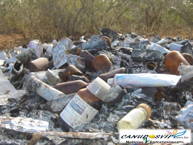 Vereadores de Canudos encontram remédios queimados em meio a caatinga