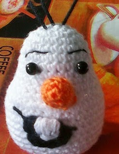 http://mrisolganchillo2.blogspot.com.es/2015/01/llavero-de-olaf-amigurumi.html