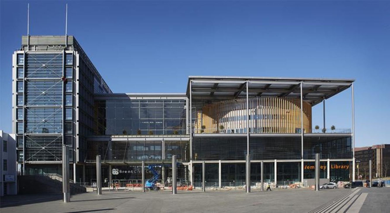 Londra, Regno Unito: Brent Civic Centre by Hopkins Architects