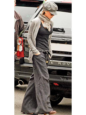 Victoria Beckham VICTORIA BECKHAM (Spice Girls) presents her new Jeans